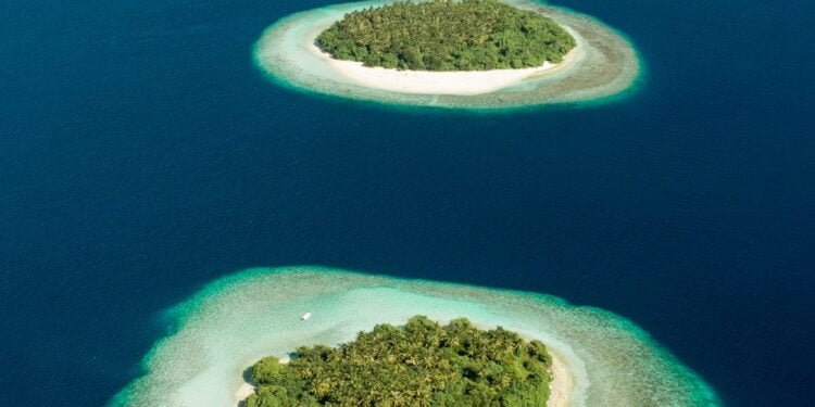 Top 10 Islands in the World | International Khabar Top 10 Islands in the World