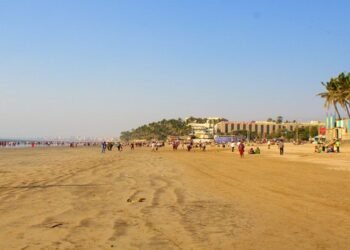 Juhu Beach in Mumbai