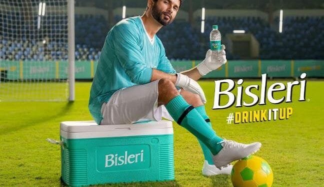 Bisleri Unviels New DRINKITUP Sports Campaign Featuring Shahid Kapoor and Football Stars | International Khabar