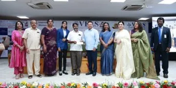 Dr Ishari K Ganesh Founder Chancellor of VISTAS Donates Rs 1000000 to World Carrom Champion Ms Khazima on International Womens Day | International Khabar Dr. Ishari. K. Ganesh Founder Chancellor of VISTAS Donates Rs. 10,00,000 to World Carrom Champion Ms. Khazima on International Women’s Day