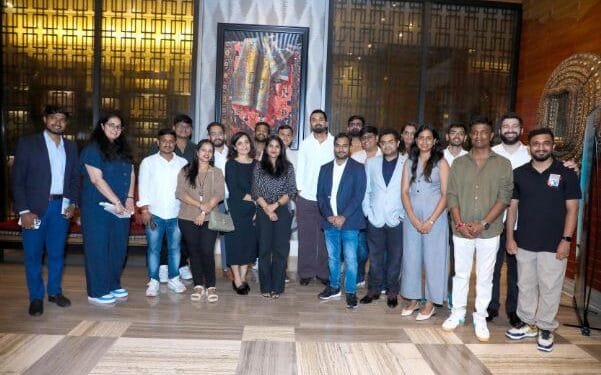 Bajaj Finservs KLRahulSeMilo Contest Winners Meet Their Cricketing Idol | International Khabar Bajaj Finserv’s #KLRahulSeMilo Contest Winners Meet Their Cricketing Idol