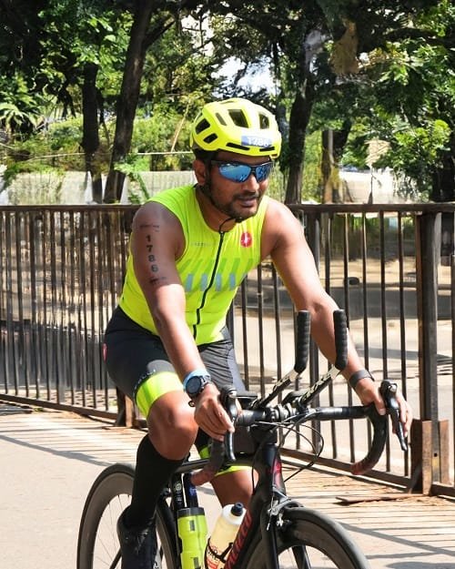 BHIVE Founder CEO Shesh Rao Paplikar Becomes the Worldaposs First Flex Workspace Founder to Complete Ironman 703 | International Khabar BHIVE Founder & CEO, Shesh Rao Paplikar Becomes the World's First Flex Workspace Founder to Complete Ironman 70.3