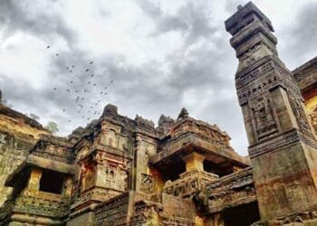 RMZ Supports Sopaan for AIKYAM 2025, strengthening its Commitment to India&apos;s Cultural and Heritage Conservation