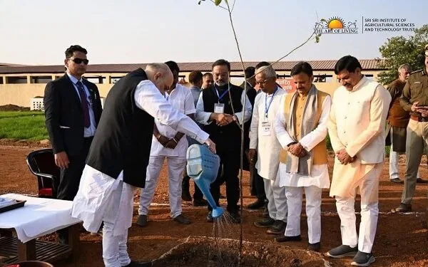 Gurudev Sri Sri Ravi Shankar's AOL-SSIAST Rewa Model Farm Project Strengthens Natural Farming in Madhya Pradesh