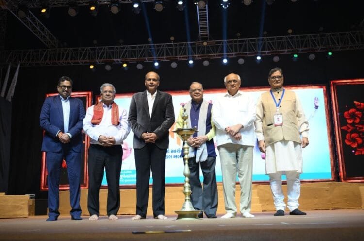 Gujarat CM Bhupendrabhai Patel, Cabinet Ministers, Kanubhai Desai, Jitubhai Vaghani, and Filmmaker Ashutosh Gowariker, Grace Namotsav at Sanskardham