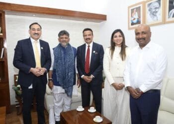 Dr Azad Moopen Meets Shri DK Shivakumar Reaffirms Aster DM Quality Careaposs Commitment to Karnataka with Rs 1315 Crore Investment | International Khabar Dr. Azad Moopen Meets Shri D.K. Shivakumar; Reaffirms Aster DM Quality Care's Commitment to Karnataka with Rs 1,315 Crore Investment