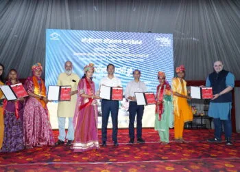 Educate Girl | International Khabar L R Meena Bhati State senior Specialist Operation Educate Girl Vikram Singh Solanki Operations Director Educate Girls Sushil Kumar Yadav IAS District Collector Balotra Motilal Oswal Founder Motilal Oswal Foundat