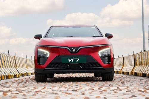 Hot and Happy The VinFast VF 7 has Three Tricks Up its Sleeve for Beating the Heat | International Khabar Hot and Happy: The VinFast VF 7 has Three Tricks Up its Sleeve for Beating the Heat