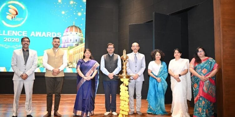 Excellence and Global Recognition: Manipal University Jaipur Honours 376 Employees, Celebrates QS 5-Star Rating